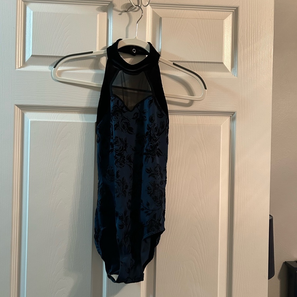 Eleve Leotard size adult small